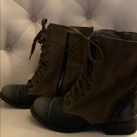 Wanted brand size 6 laced/ zippered boots - Picture 6 of 7